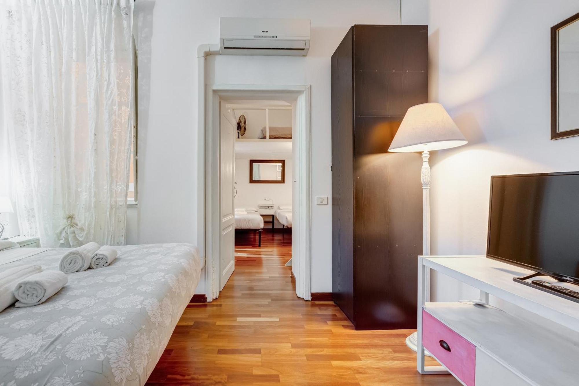Centro Roma Trastevere Lovely House Esterno foto
